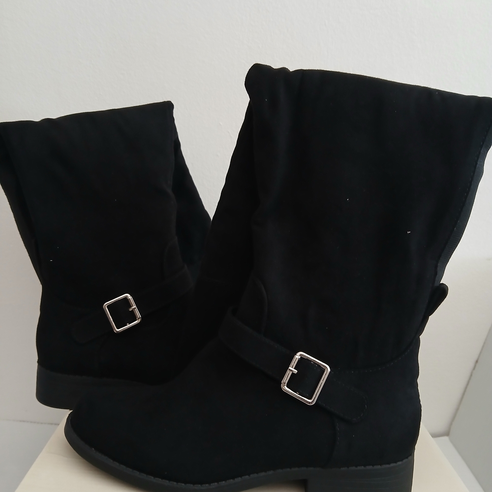 Black Knee-High Women's Boots Size 6.5 New - Picture 9 of 12